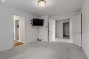 1915 NE Harewood Pl, Hillsboro, OR 97124 - Photo 18