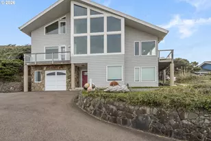 1068 NW 6th Ct, Lincoln City, OR 97367 - Photo 2