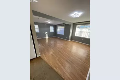 303 Taylor St, Sutherlin, OR 97479 - Photo 12