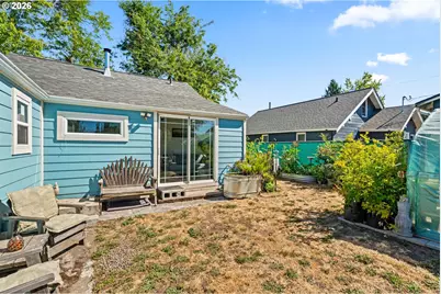 849 L St, Springfield, OR 97477 - Photo 20