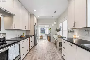 301 Columbia St, Kelso, WA 98626 - Photo 16