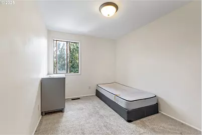 32313 Green Acres Loop, Cottage Grove, OR 97424 - Photo 18