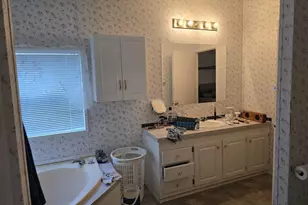 217 NE Peggy Ave, Roseburg, OR 97470 - Photo 14