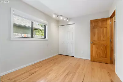 915 7th St, Hood River, OR 97031 - Photo 32