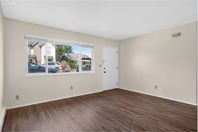 7552 N Gilbert Ave, Portland, OR 97203 - Photo 10