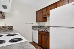 7552 N Gilbert Ave, Portland, OR 97203 - Photo 14