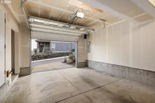 28528 SW Dundee Ln, Wilsonville, OR 97070 - Photo 32