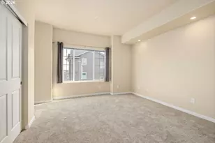 28528 SW Dundee Ln, Wilsonville, OR 97070 - Photo 18