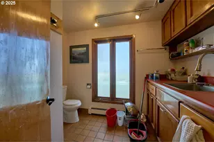 61486 Liberty Rd, Joseph, OR 97846 - Photo 10