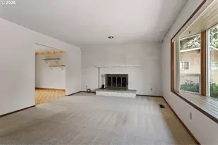 13529 SE Taylor Ct, Portland, OR 97233 - Photo 2