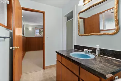 13529 SE Taylor Ct, Portland, OR 97233 - Photo 32