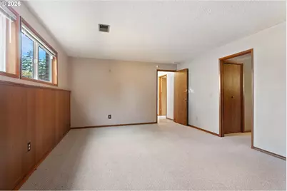 13529 SE Taylor Ct, Portland, OR 97233 - Photo 26
