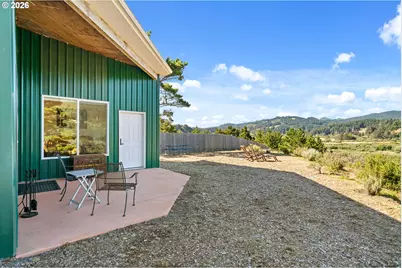 24195 Carpenterville Rd, Gold Beach, OR 97444 - Photo 22