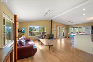 24195 Carpenterville Rd, Gold Beach, OR 97444 - Photo 2