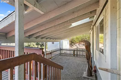 24195 Carpenterville Rd, Gold Beach, OR 97444 - Photo 18
