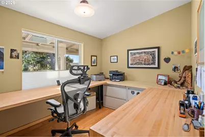 24195 Carpenterville Rd, Gold Beach, OR 97444 - Photo 12