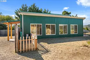 24195 Carpenterville Rd, Gold Beach, OR 97444 - Photo 20