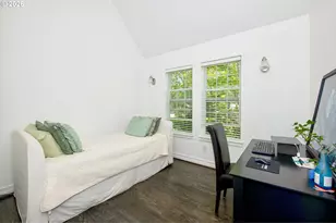 2533 NW Stimpson Ln, Portland, OR 97229 - Photo 16