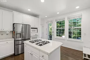 2533 NW Stimpson Ln, Portland, OR 97229 - Photo 6