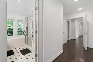 2533 NW Stimpson Ln, Portland, OR 97229 - Photo 14