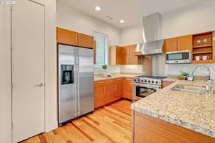 2124 NW 16th Ave, Portland, OR 97209 - Photo 12