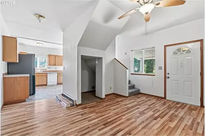 2209 E St, Vancouver, WA 98663 - Photo 2