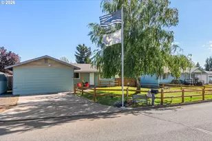 130 E 21st St, Goldendale, WA 98620 - Photo 1