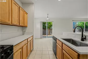 1037 SW 18th Way, Troutdale, OR 97060 - Photo 12