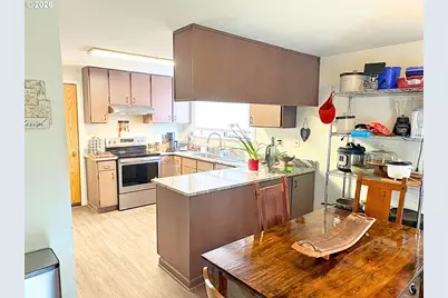 1708 Jasper Ave, Sutherlin, OR 97479 - Photo 4