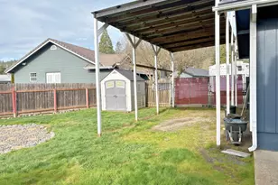 1708 Jasper Ave, Sutherlin, OR 97479 - Photo 30