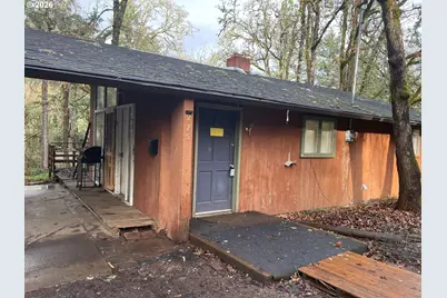 275 W 37th Ave, Eugene, OR 97404 - Photo 2