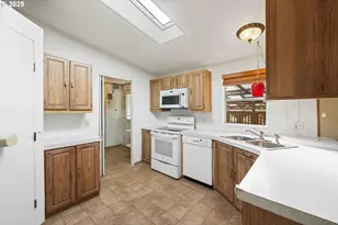 90994 Beacon Ln, Coos Bay, OR 97420 - Photo 30