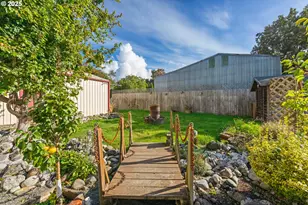 90994 Beacon Ln, Coos Bay, OR 97420 - Photo 46