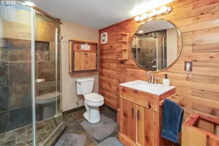 28884 Hillaire St, Eugene, OR 97402 - Photo 16