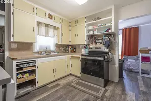 42111 Hwy 226, Scio, OR 97374 - Photo 6