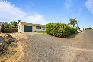 157 Jefferson St, Umatilla, OR 97882 - Photo 2