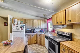 1632 Brown St, Woodburn, OR 97071 - Photo 6