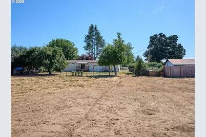 1632 Brown St, Woodburn, OR 97071 - Photo 4