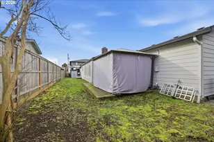 1271 Arcadia Dr, Eugene, OR 97401 - Photo 30