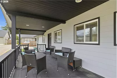 1271 Arcadia Dr, Eugene, OR 97401 - Photo 4