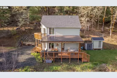 270 Sabrina Ln, Winston, OR 97496 - Photo 2