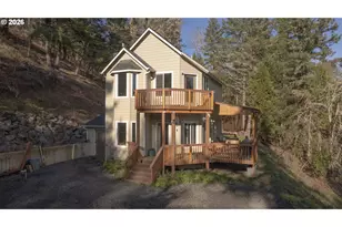 270 Sabrina Ln, Winston, OR 97496 - Photo 1