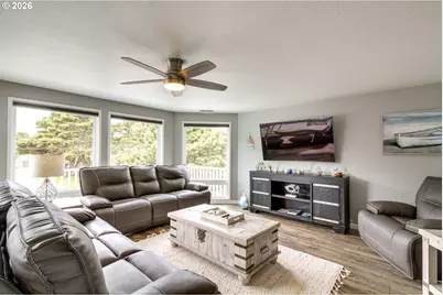 3085 Beach Loop Dr SW, Bandon, OR 97411 - Photo 8