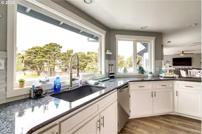 3085 Beach Loop Dr SW, Bandon, OR 97411 - Photo 12