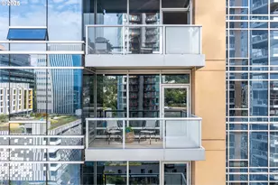 836 S Curry St, Portland, OR 97239 - Photo 2