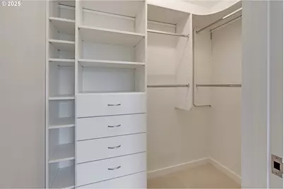 836 S Curry St #1206, Portland, OR 97239 - Photo 24