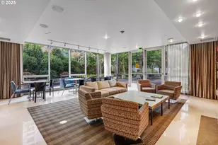 836 S Curry St, Portland, OR 97239 - Photo 32