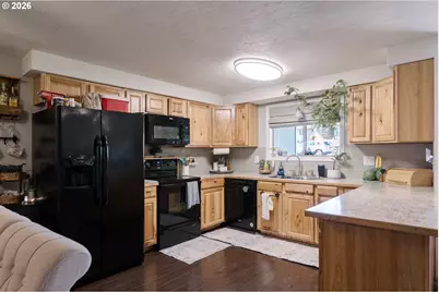 691 NE 5th St, Willamina, OR 97396 - Photo 10