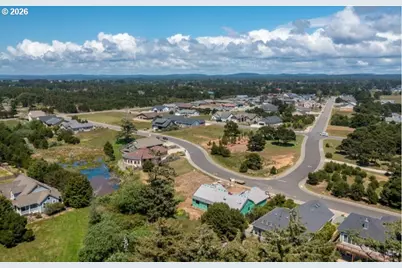 2754 Lincoln Ave, Bandon, OR 97411 - Photo 6