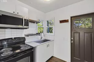 8301 NE Hassalo St, Portland, OR 97220 - Photo 8